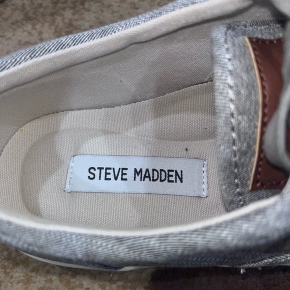 Steve Madden Men's Light Gray Sneakers - Picture 4 of 6